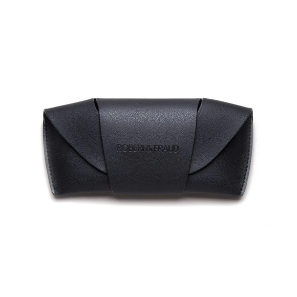 ROBERI & FRAUD Gold Doris 2.0 Sunglasses - Picture 14 of 15